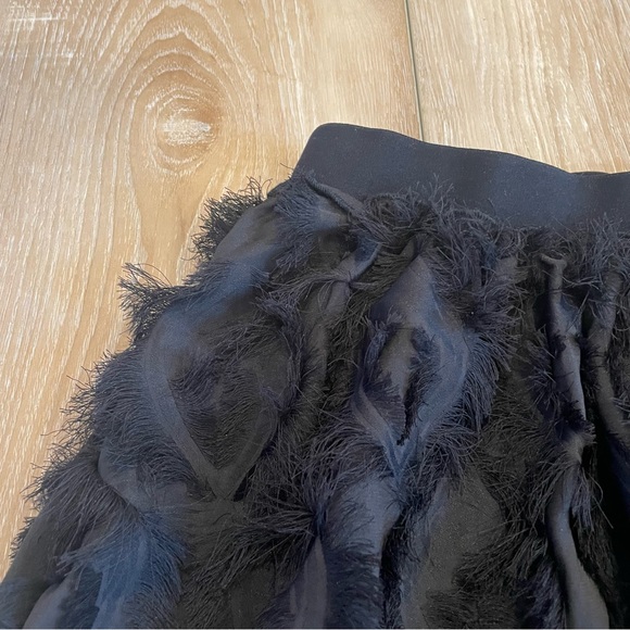 H&M Feather Skater Skirt - Picture 2 of 11